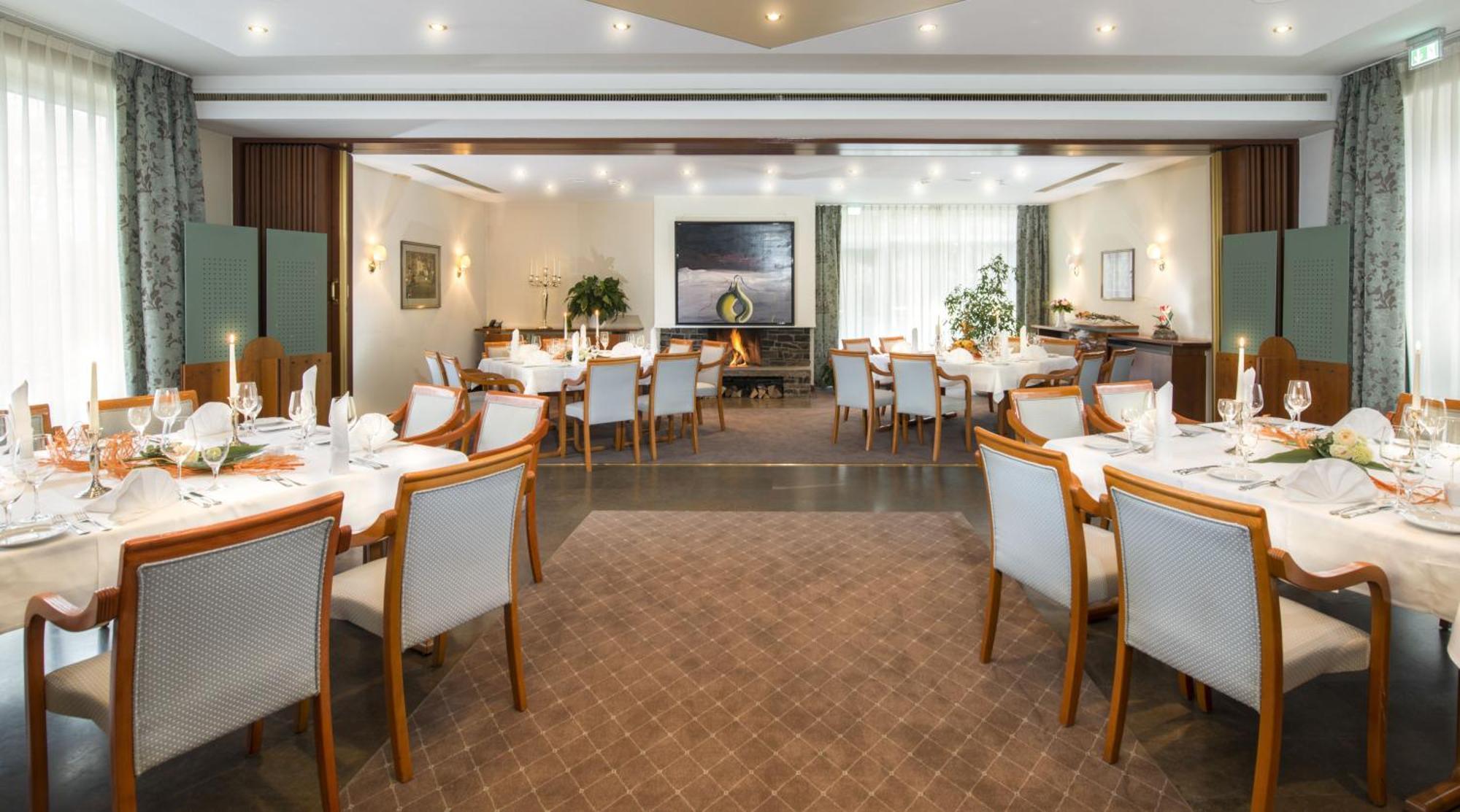 Parkhotel Stadtallendorf Bagian luar foto